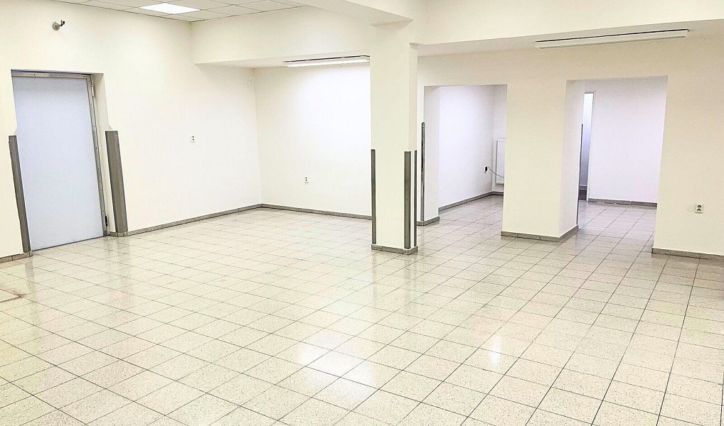 Pronájem obchodních prostor 224 m², Vsetín – náhled fotky 4
