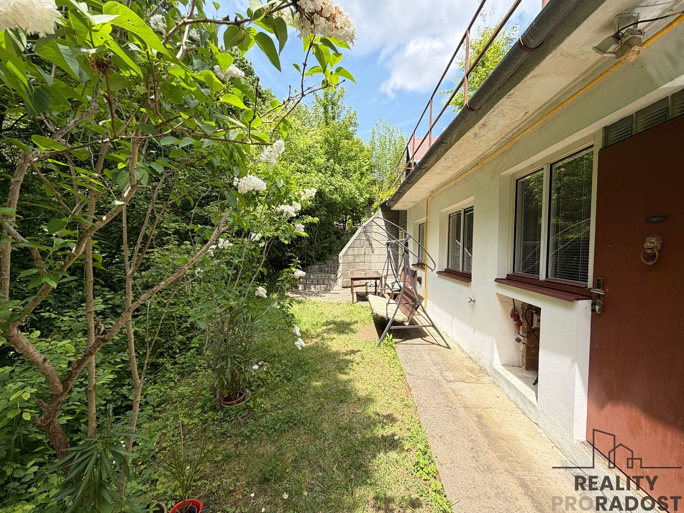 Prodej domu 132 m² s pozemkem 447 m² – fotografie 2