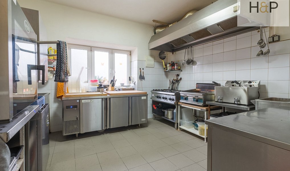 Prodej nájemního domu, činžáku 450 m², Skrbeň – náhled fotky 23