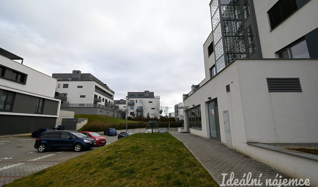 Pronájem bytu 2+kk 60 m², Brno – náhled fotky 23