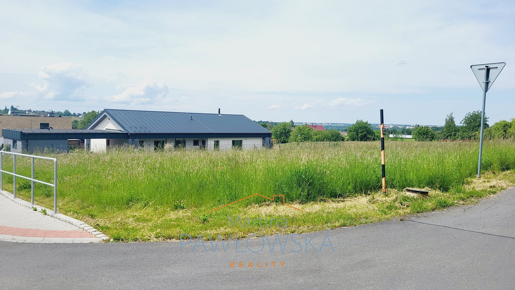 Prodej stavebního pozemku 1 591 m² – fotografie 3