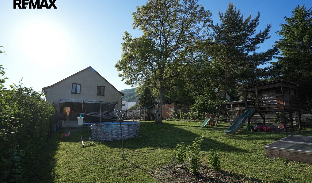 Prodej domu 252 m² s pozemkem 863 m², Krupka – náhled fotky 32