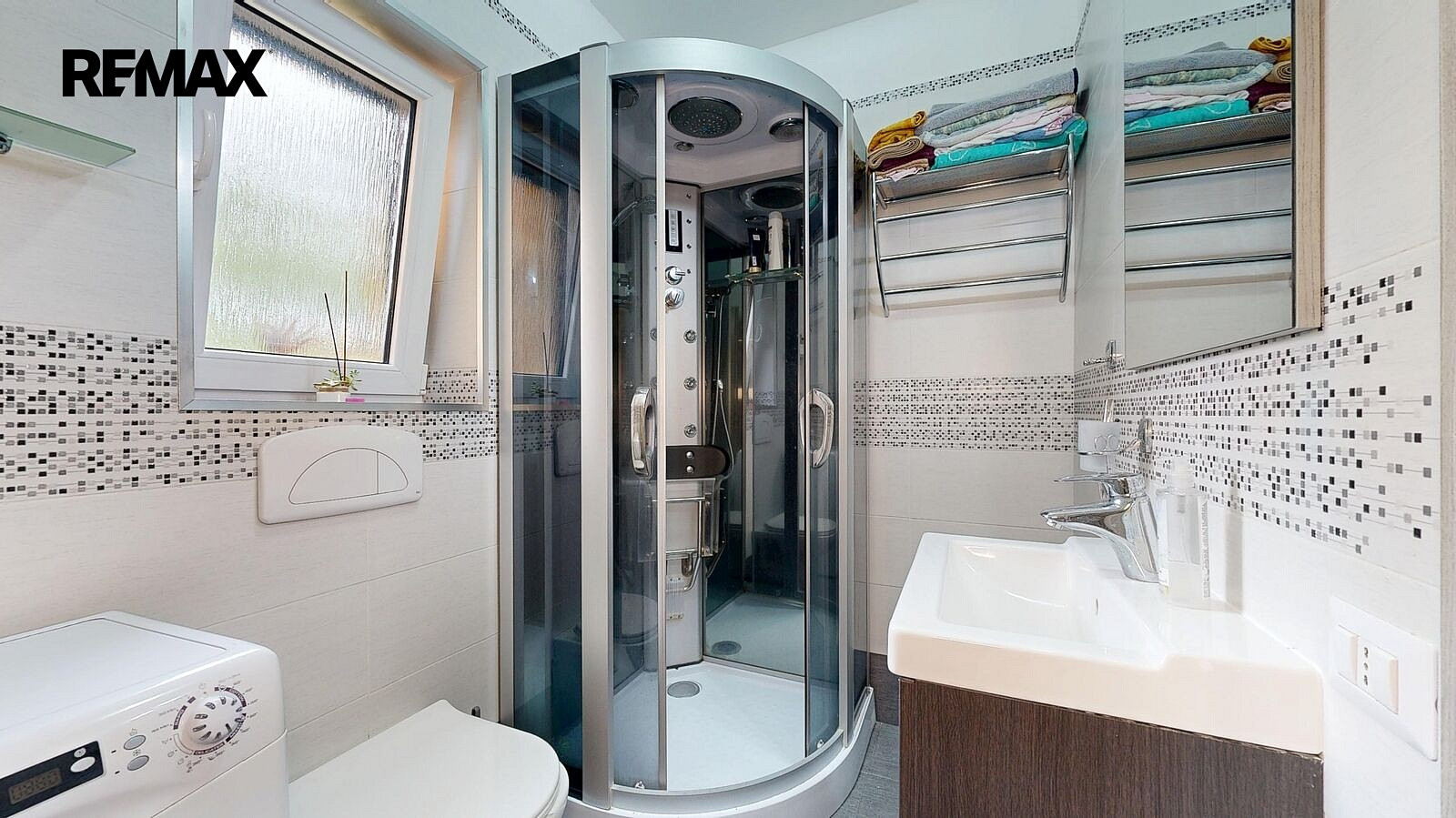 Prodej domu 182 m² s pozemkem 615 m² – fotografie 3