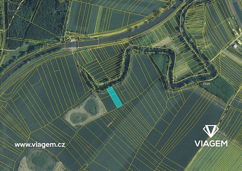 Prodej pole 1 045 m² – fotografie 3