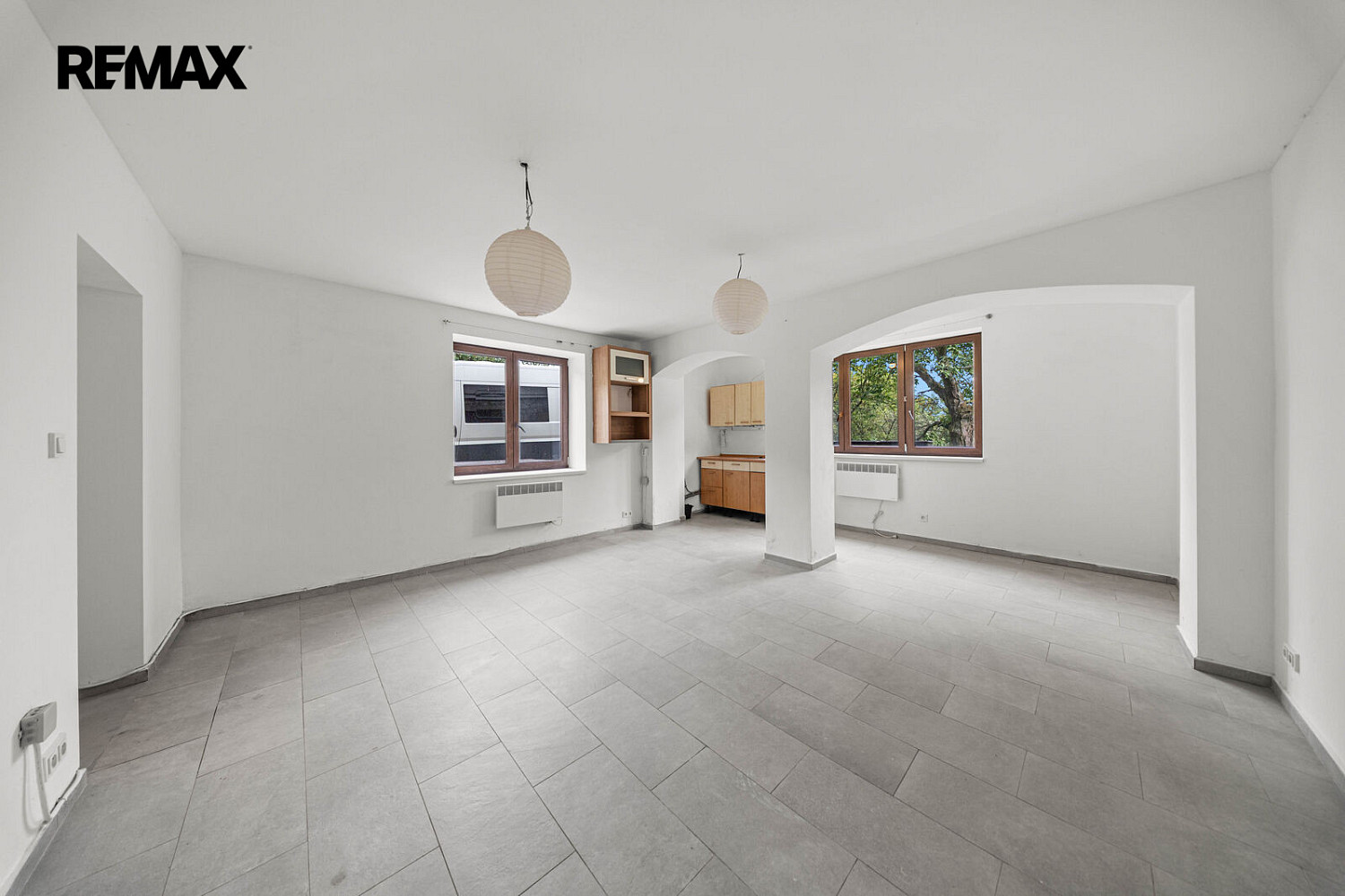 Prodej kanceláře 61 m² – fotografie 2