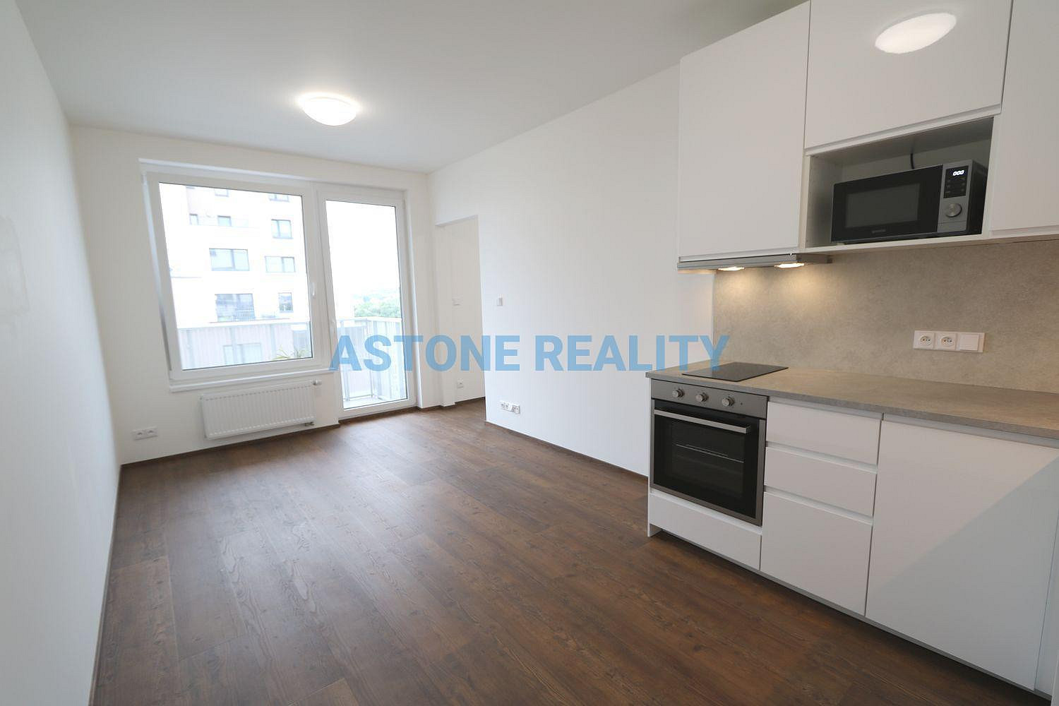 Pronájem bytu 2+kk 44 m² — photo 3