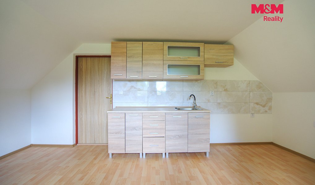 Prodej domu 180 m² s pozemkem 5 082 m², Hutisko-Solanec – náhled fotky 7