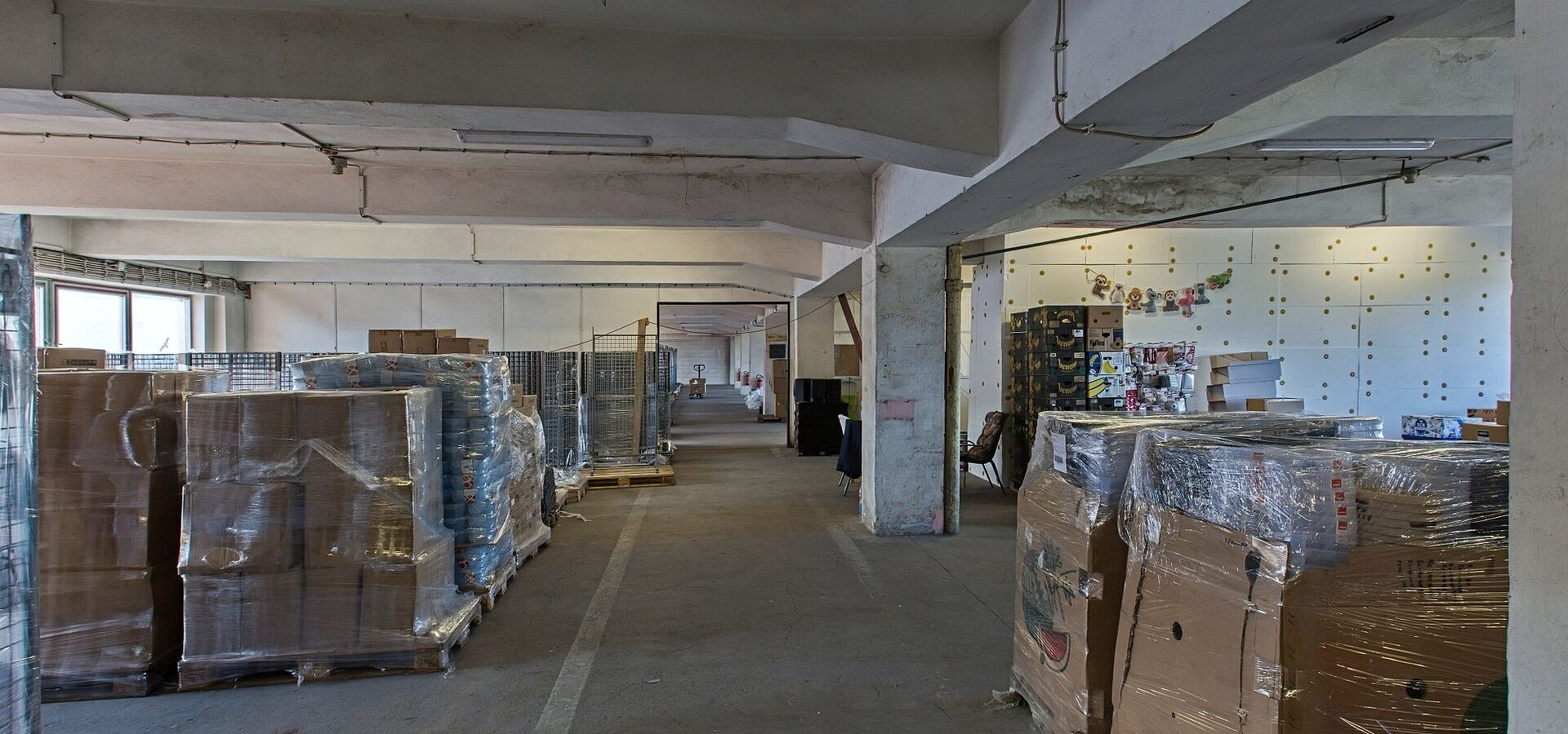 Pronájem skladovacích prostor 3 270 m² – fotografie 4