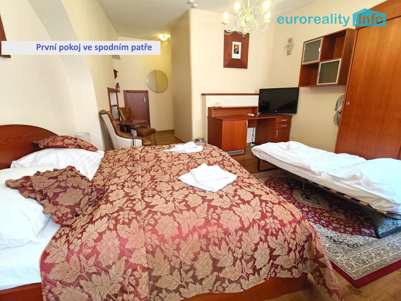 Pronájem bytu 4+1 110 m² - Widok 2