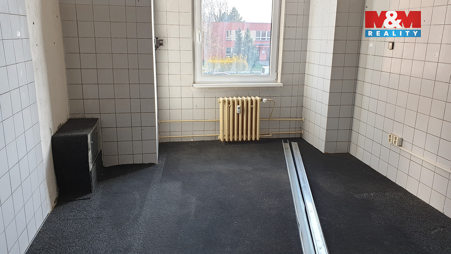 Pronájem obchodních prostor 140 m² – fotografie 5