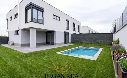 Prodej domu 167 m² s pozemkem 336 m², Hajany, okres Brno-venkov