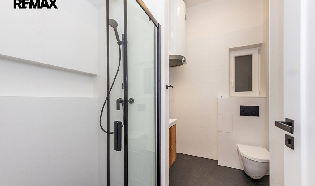 Pronájem bytu 2+kk 48 m², Praha – náhled fotky 4