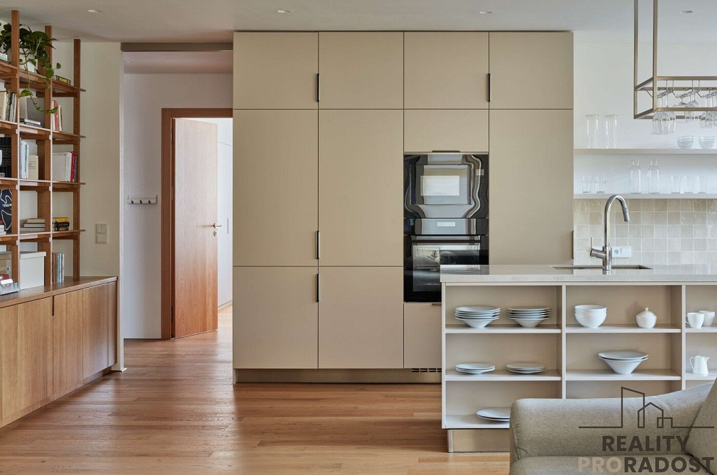 Pronájem bytu 3+kk 113 m² – fotografie 2