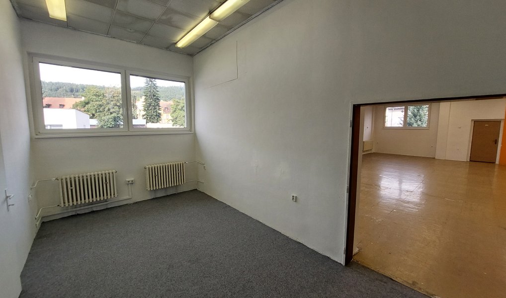 Pronájem skladovacích prostor 193 m², Prachatice – náhled fotky 3