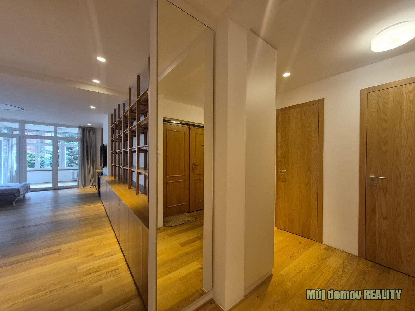 Pronájem bytu 4+kk 113 m² – fotografie 2