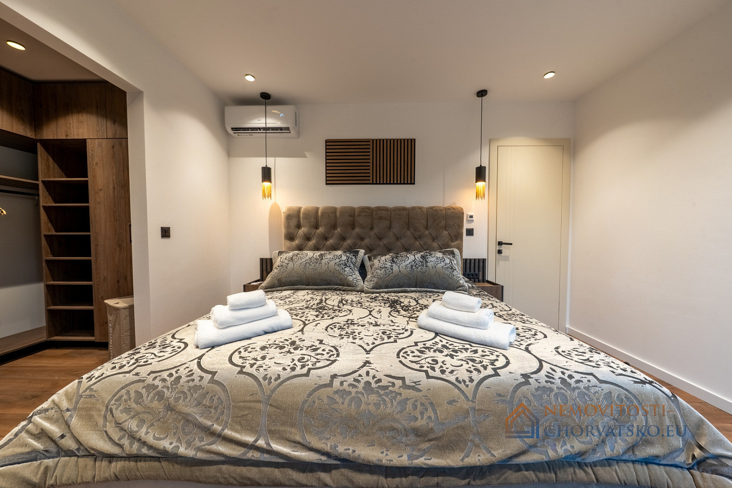 Prodej domu 152 m² s pozemkem 716 m² - Bild 4