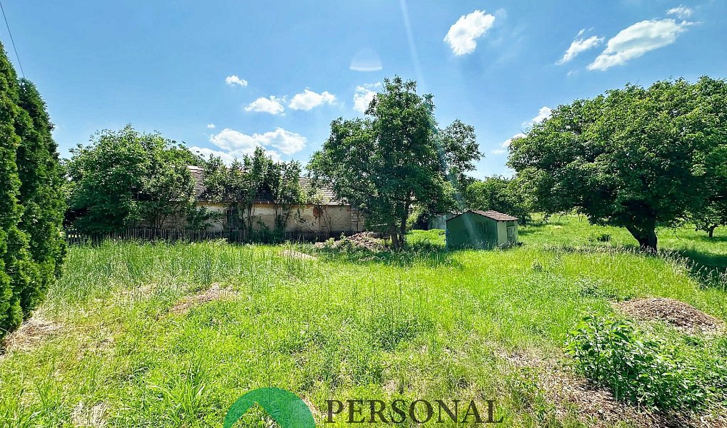 Prodej stavebního pozemku 1 500 m², Petrovice – fotka 1 z 5