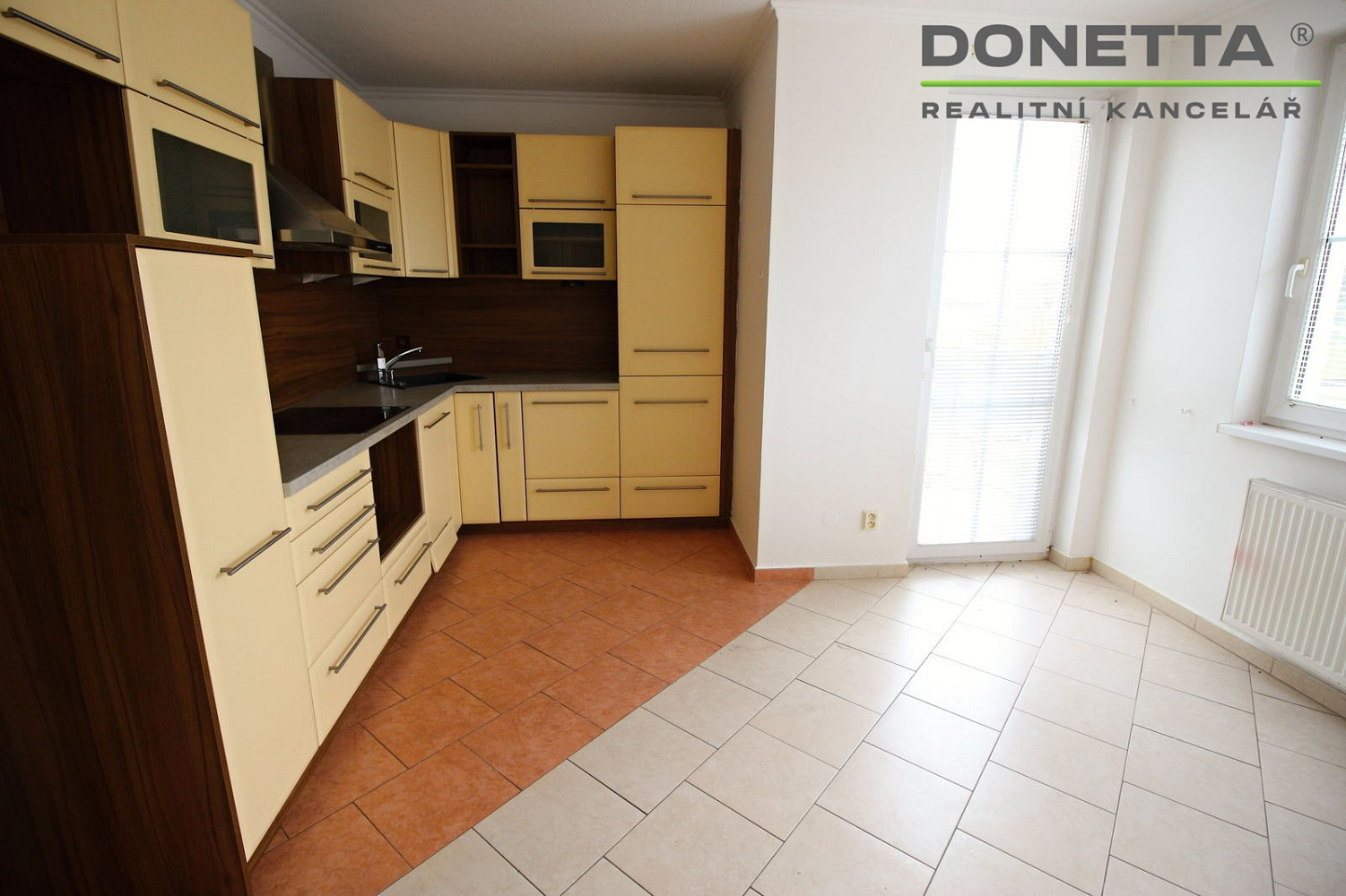 Pronájem bytu 2+kk 46 m² – fotografie 2