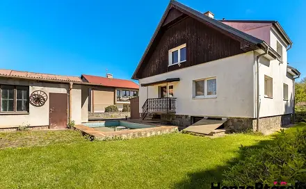 Prodej domu 237 m² s pozemkem 808 m², Škvorecká, Úvaly, okres Praha-východ