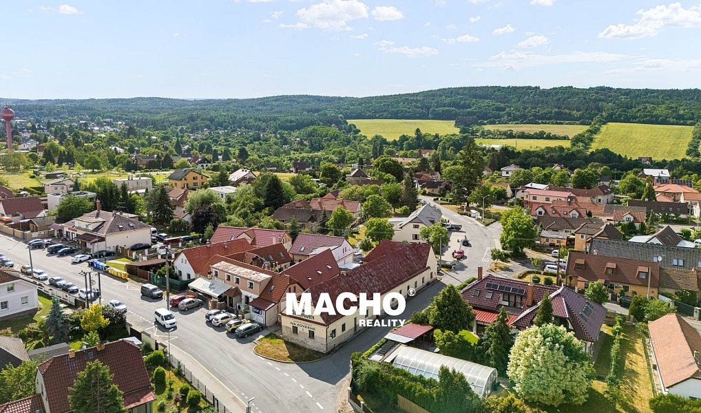 Prodej domu 286 m² s pozemkem 447 m², Řitka – náhled fotky 3