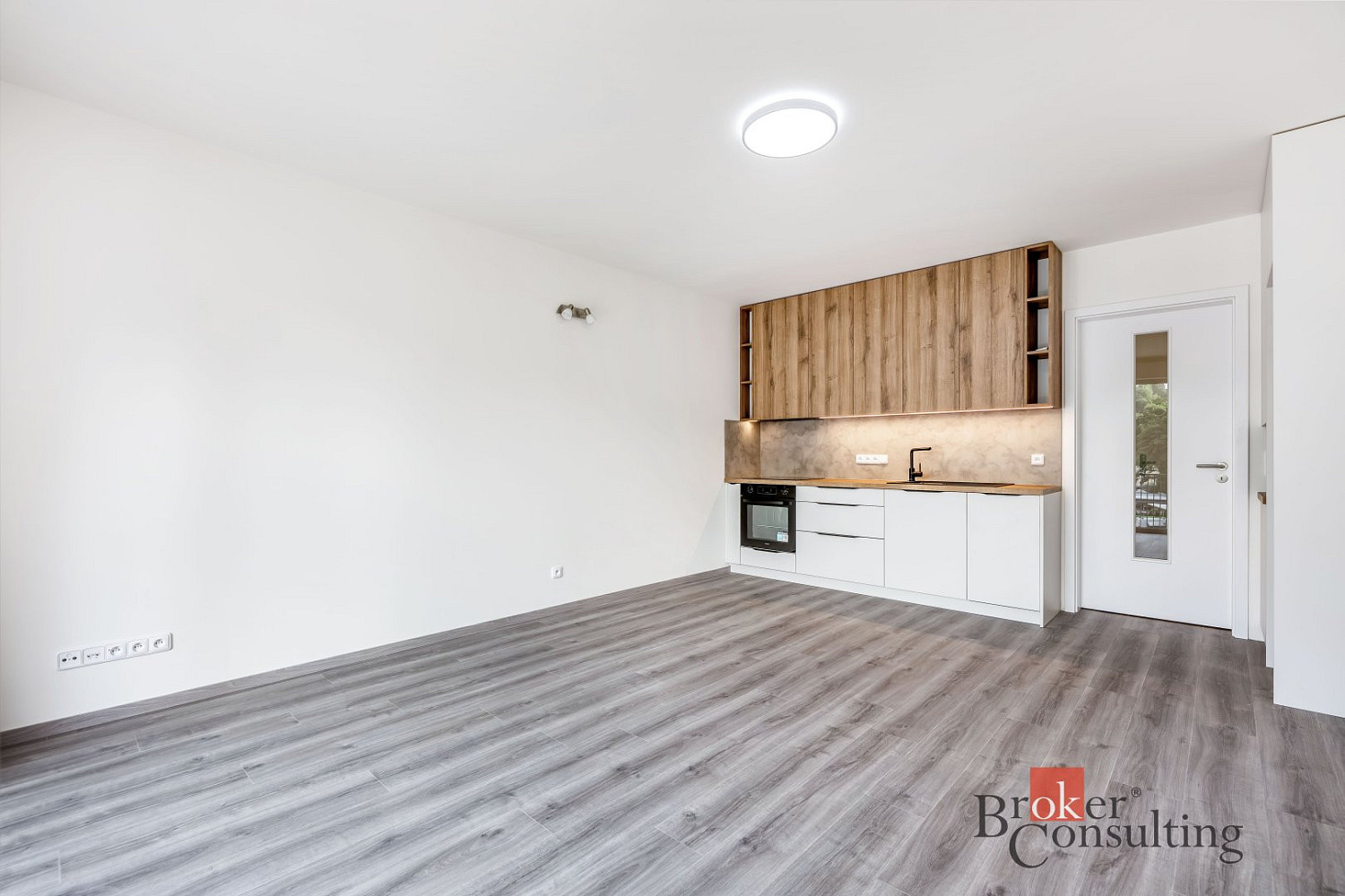 Pronájem bytu 1+kk 35 m² — photo 3