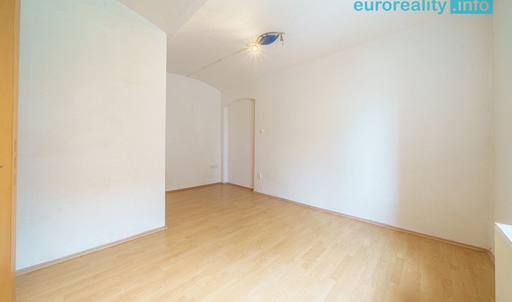 Prodej bytu 3+1 82 m², Karlovy Vary – náhled fotky 13
