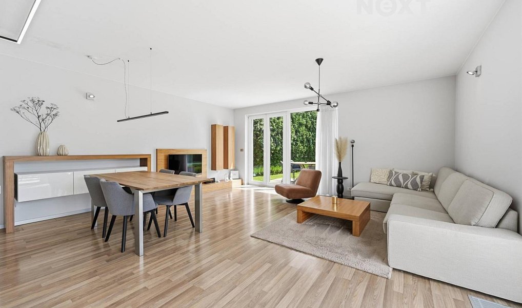Prodej domu 180 m² s pozemkem 491 m², Jenštejn – náhled fotky 9