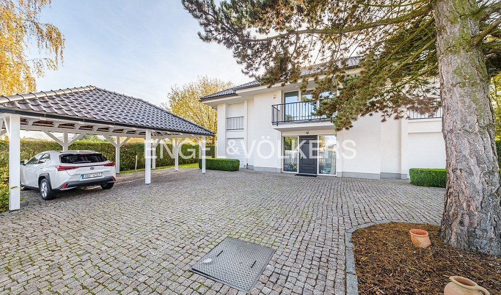 Pronájem bytu 4+kk 175 m², Průhonice – náhled fotky 11