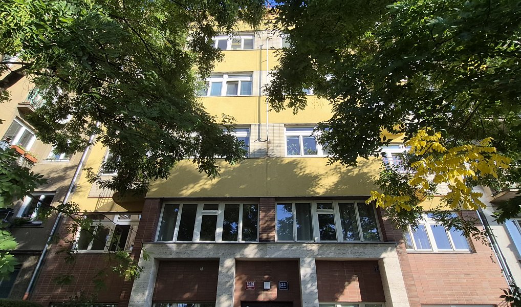 Prodej bytu 1+kk 20 m², Praha – náhled fotky 2