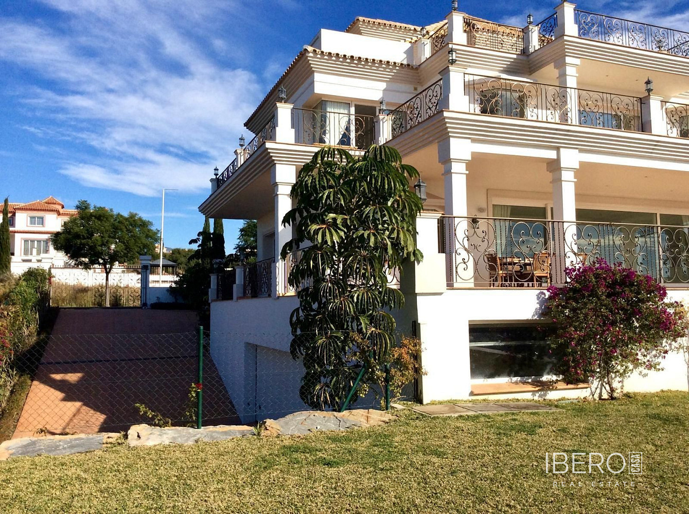 Prodej domu 924 m² s pozemkem 1 428 m² — photo 3