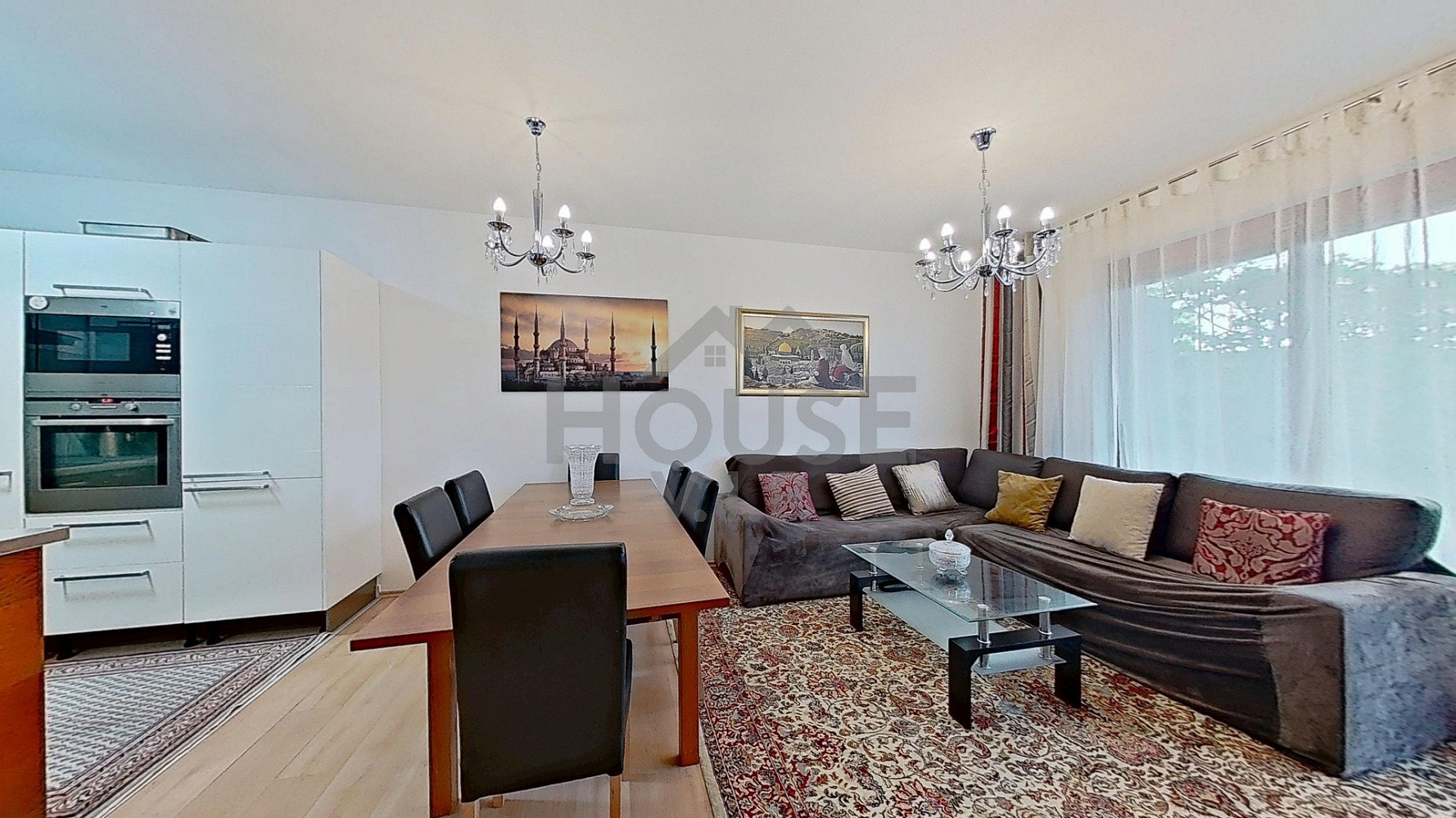 Pronájem bytu 4+kk 99 m² – fotografie 4