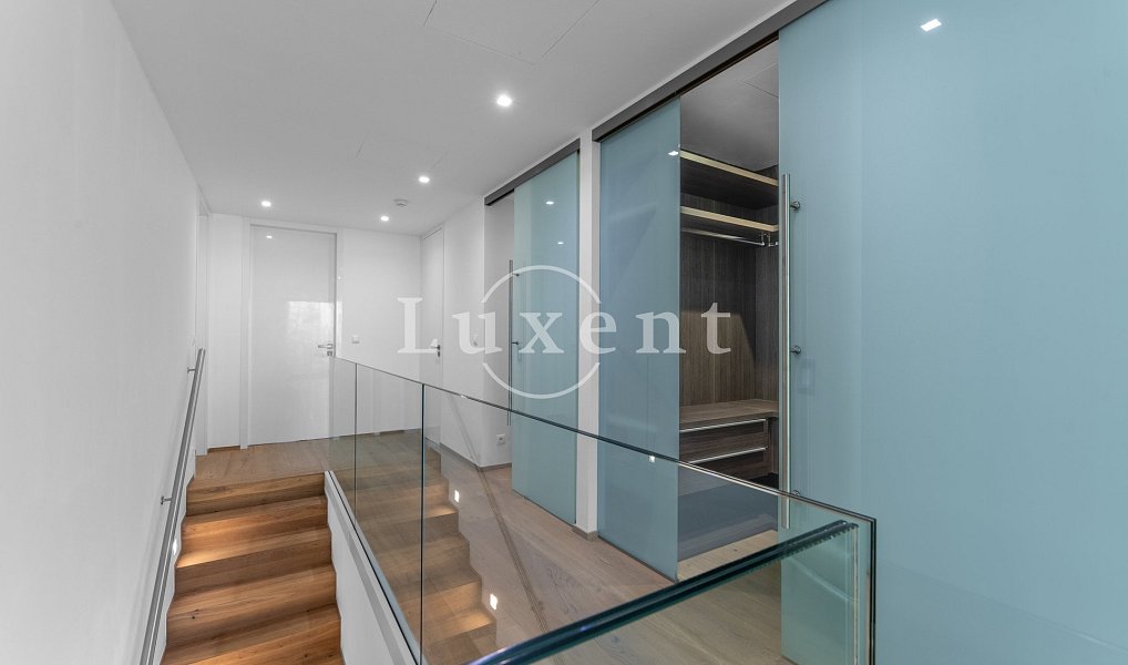 Prodej bytu 4+kk 177 m², Praha – náhled fotky 11