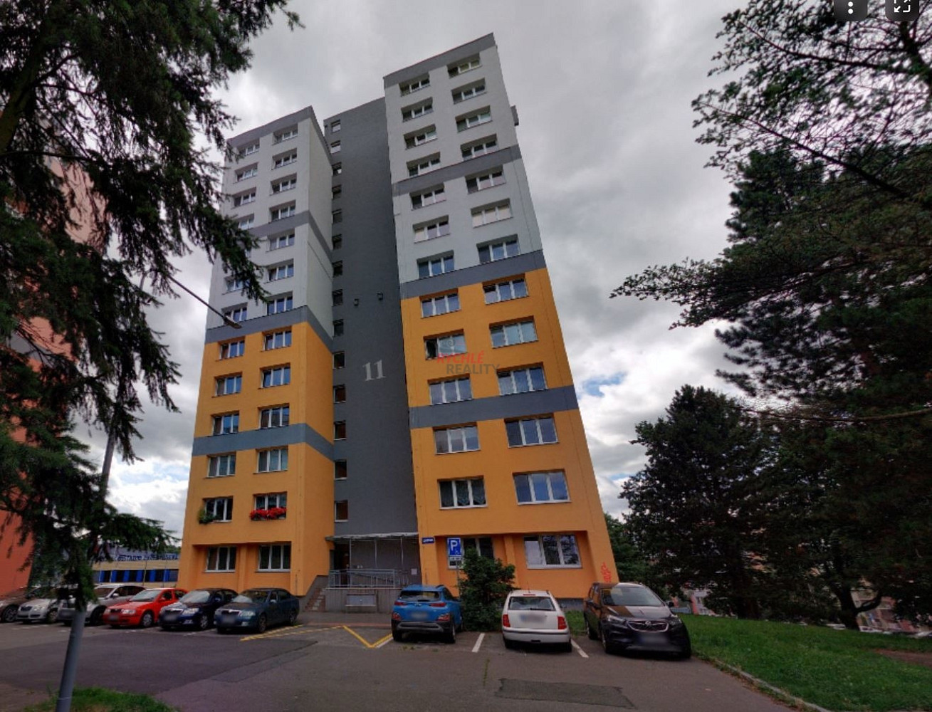 Pronájem bytu 1+kk 28 m² – fotografie 4