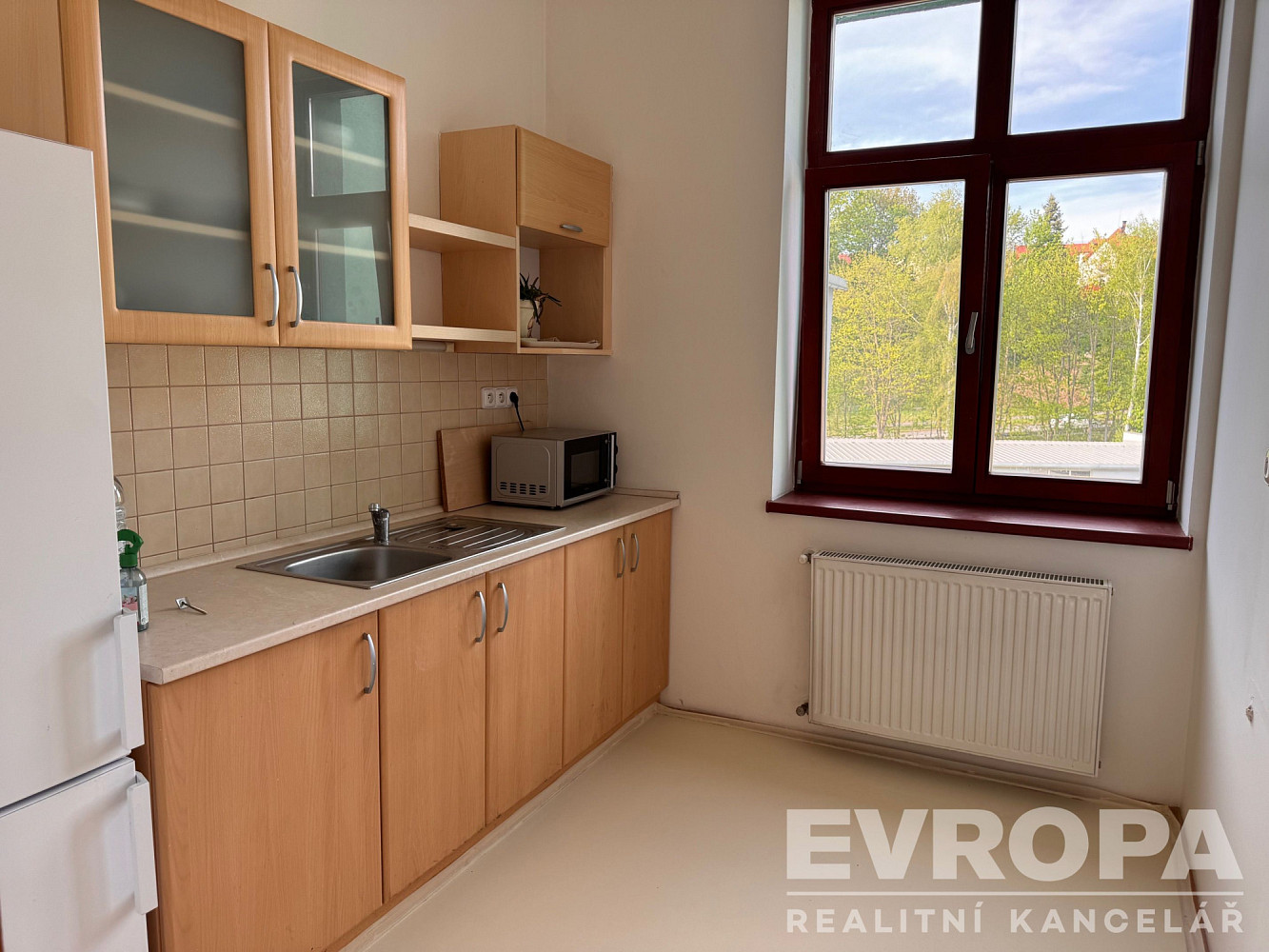 Pronájem kanceláře 130 m² – fotografie 4