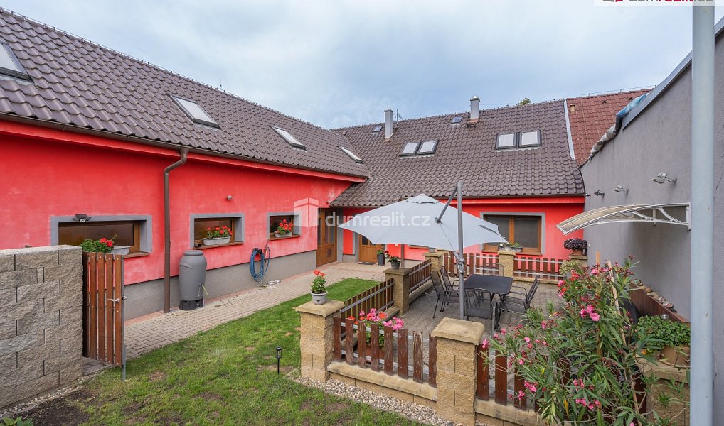 Prodej domu 300 m² s pozemkem 300 m², Roudnice nad Labem – náhled fotky 35