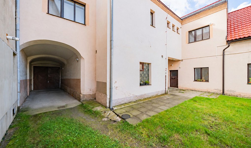 Prodej domu 700 m² s pozemkem 4 338 m², Chlumec nad Cidlinou – náhled fotky 8