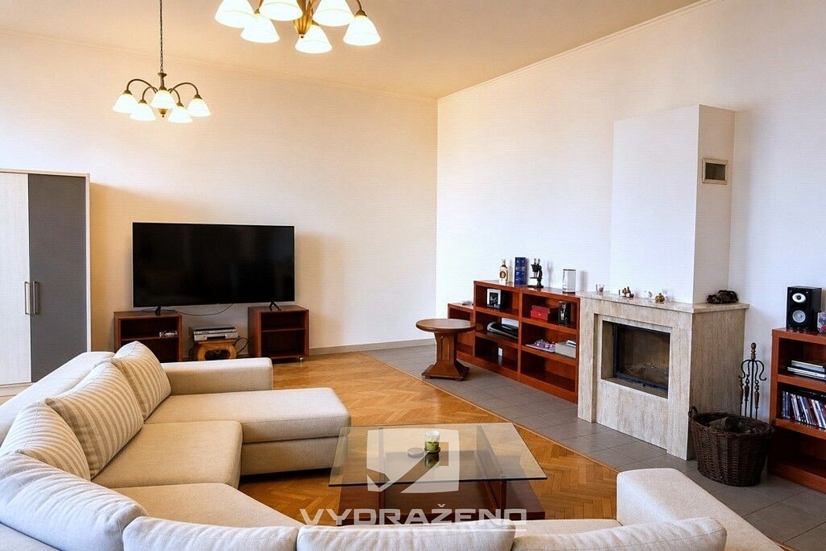 Prodej domu 400 m² s pozemkem 1 130 m² — photo 5