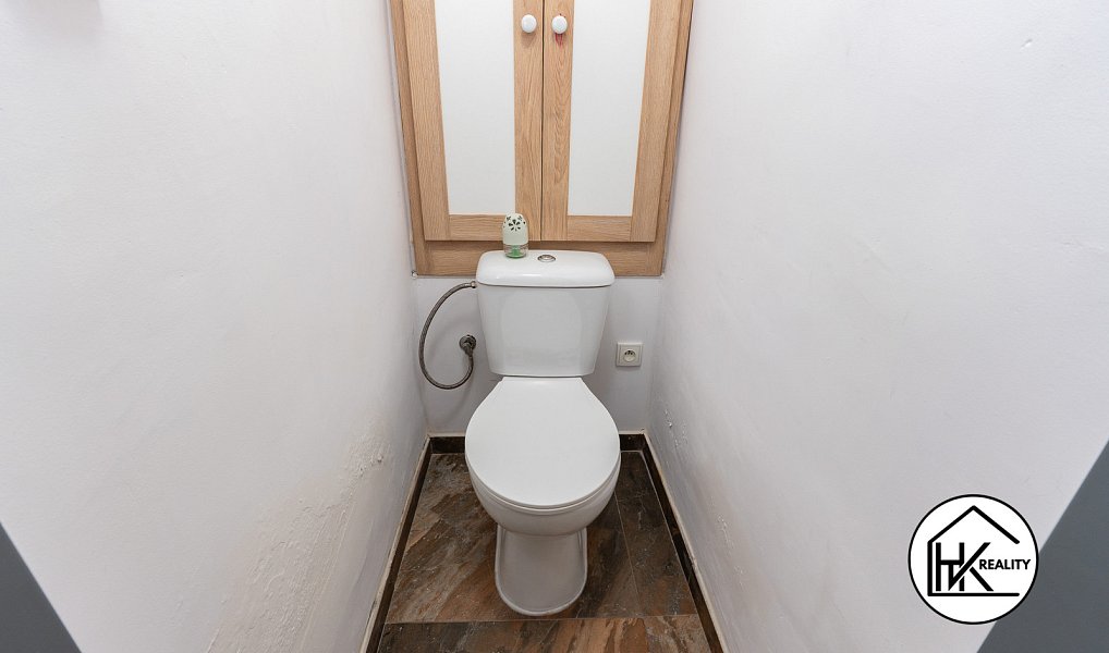 Prodej domu 180 m² s pozemkem 481 m², Krupka – náhled fotky 51