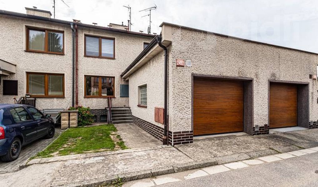 Prodej domu 157 m² s pozemkem 201 m², Dvůr Králové nad Labem – náhled fotky 3
