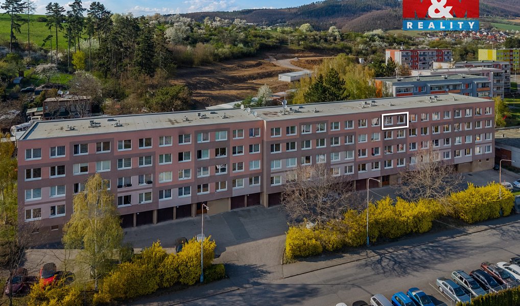 Prodej bytu 2+kk 41 m², Nad Stadionem, Králův Dvůr, okres Beroun
