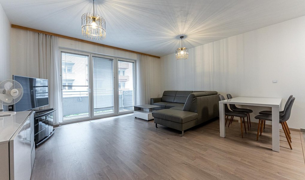 Pronájem bytu 3+kk 78 m², Praha – náhled fotky 3