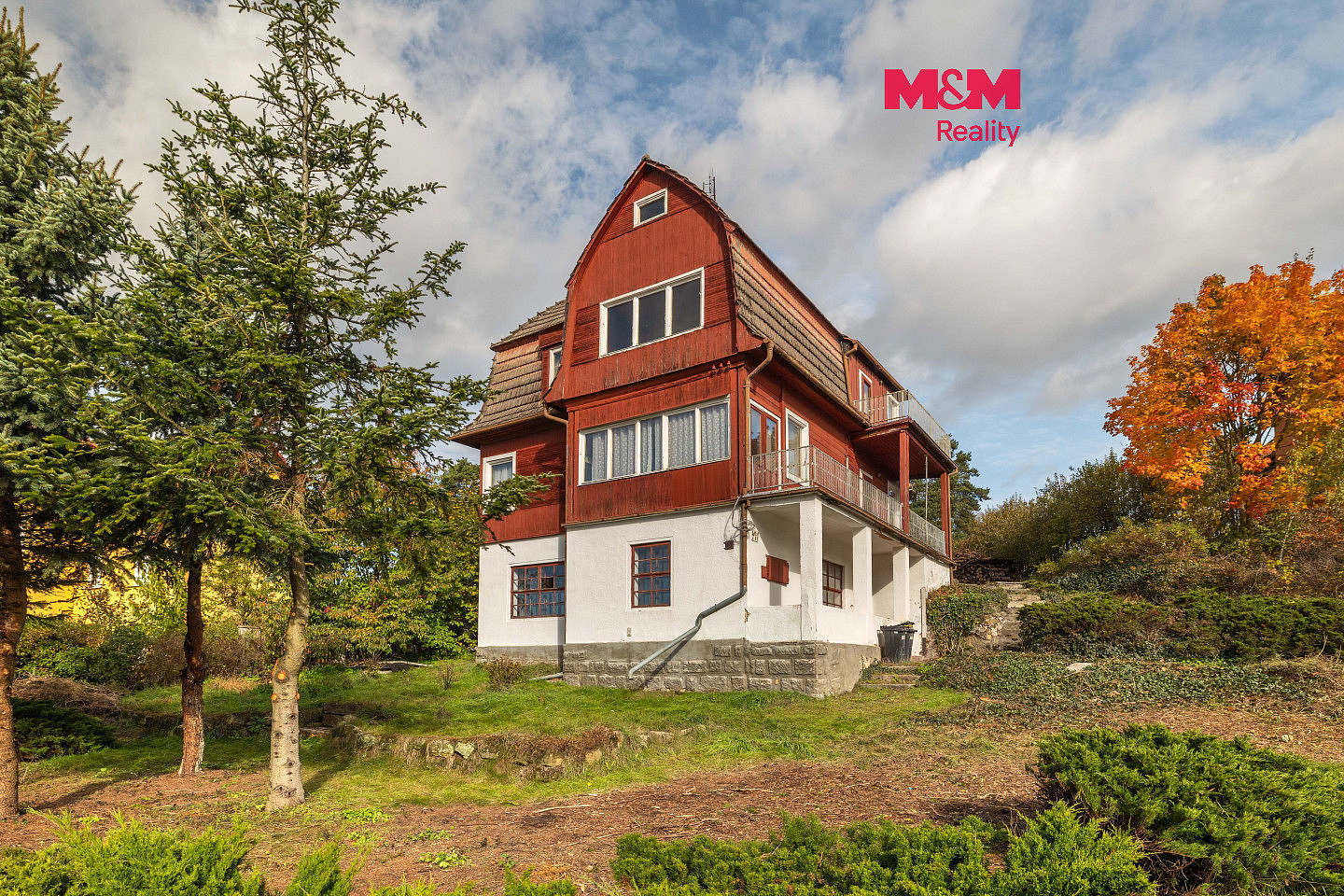Prodej domu 250 m² s pozemkem 1 249 m²