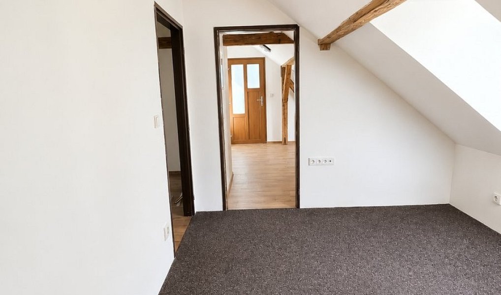 Prodej domu 92 m² s pozemkem 1 544 m², Bernartice – náhled fotky 17