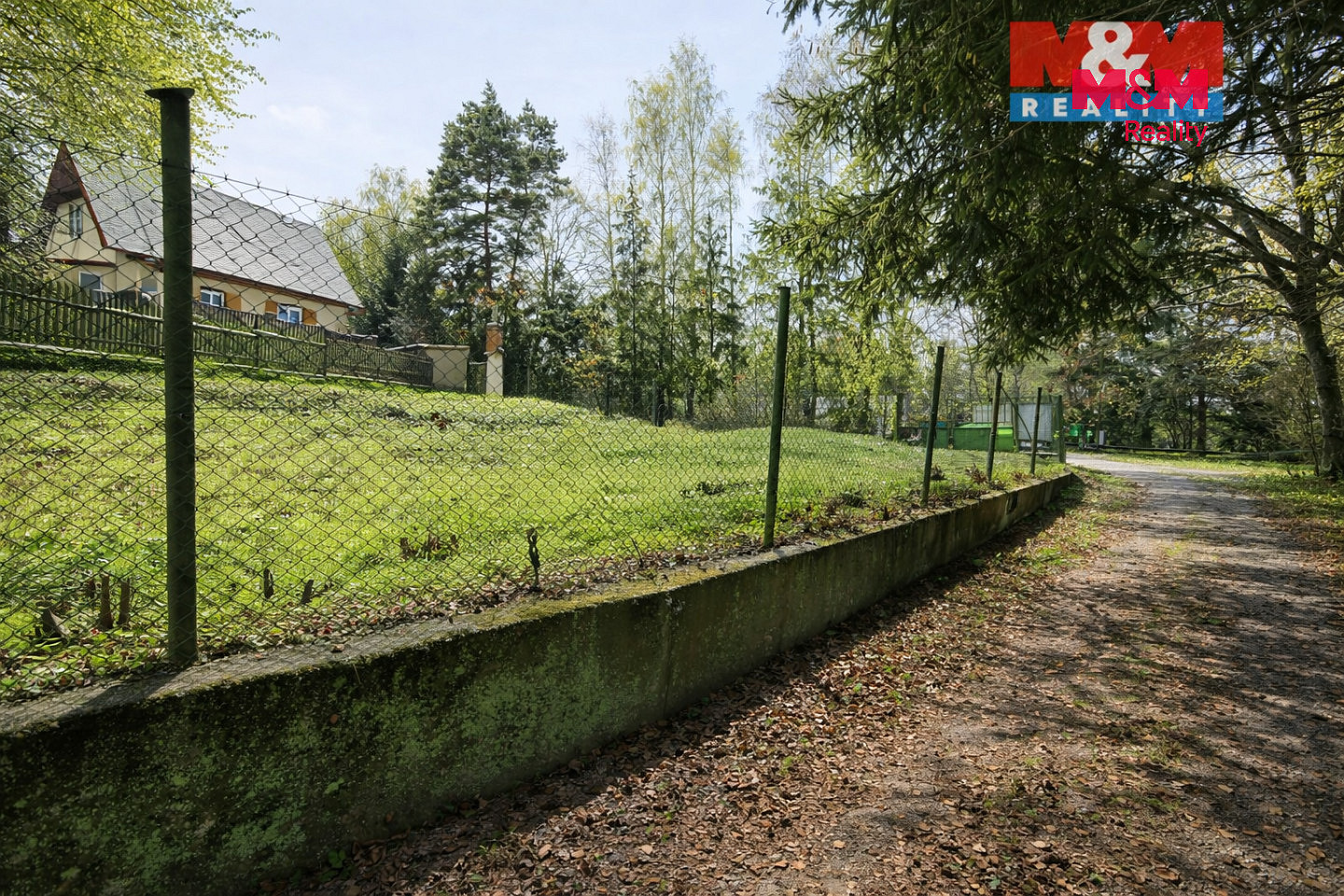 Prodej stavebního pozemku 338 m² – fotografie 5
