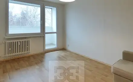 Pronájem bytu 1+1 27 m²