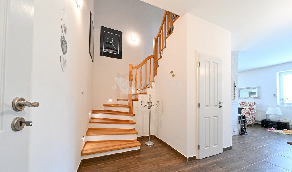 Prodej domu 183 m² s pozemkem 2 301 m², Komorní Lhotka – náhled fotky 21