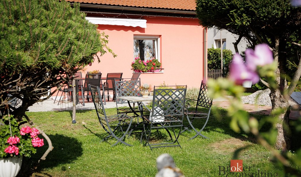 Prodej domu 286 m² s pozemkem 868 m², Žatec – náhled fotky 7