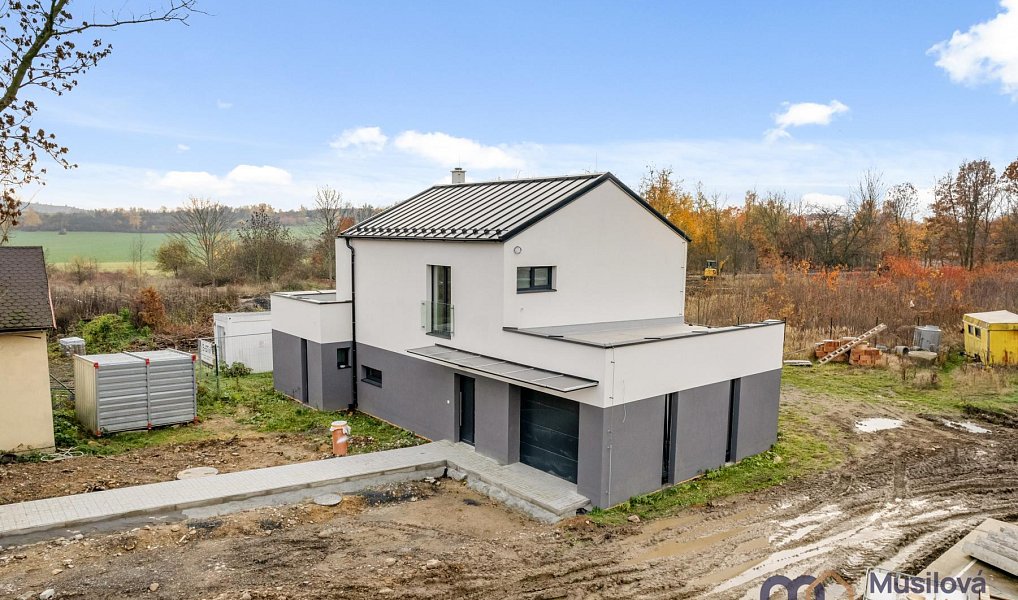 Prodej domu 150 m² s pozemkem 636 m², Újezdeček – náhled fotky 31