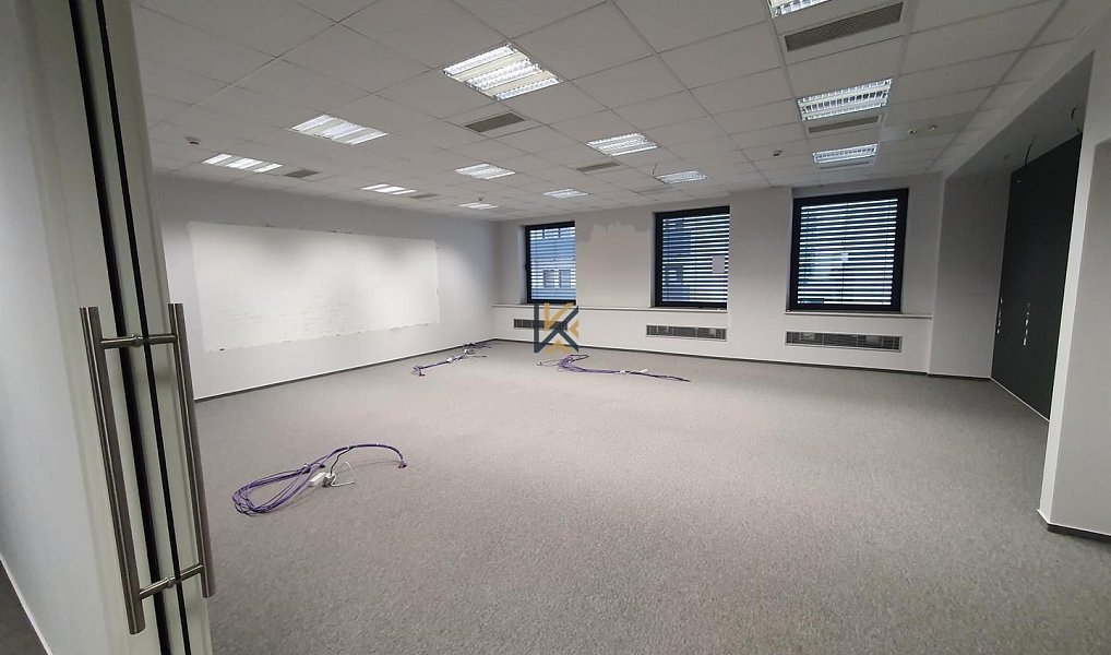 Pronájem kanceláře 235 m², Praha – náhled fotky 8