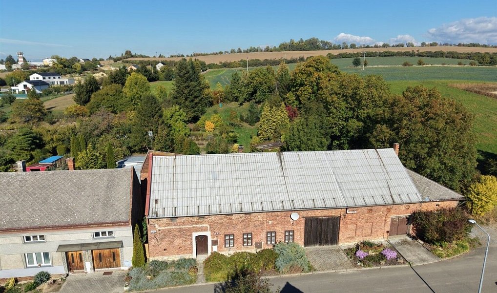 Prodej domu 389 m² s pozemkem 1 789 m², Horní Moštěnice – náhled fotky 2